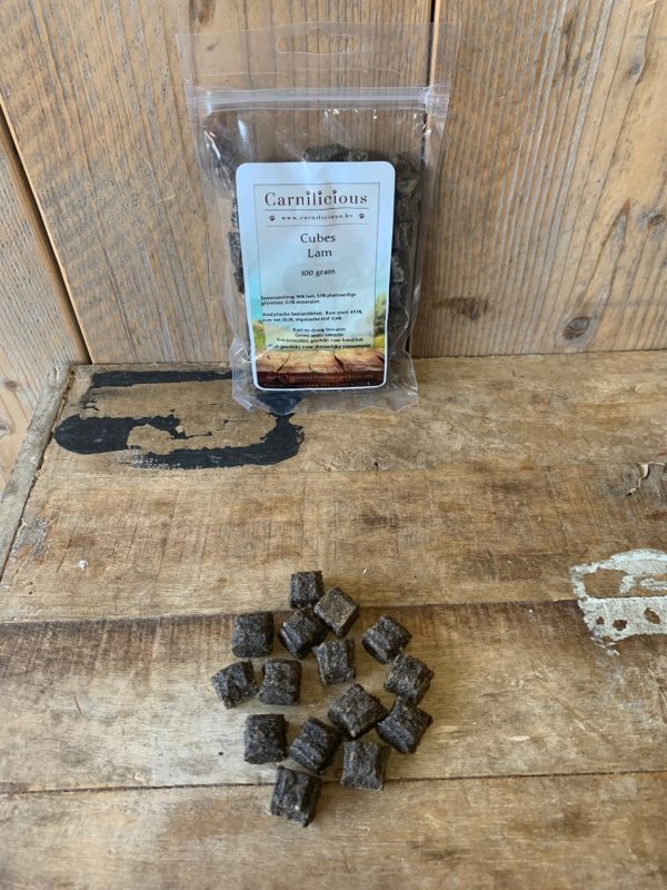 Carnilicious Cubes Lam 100 gram